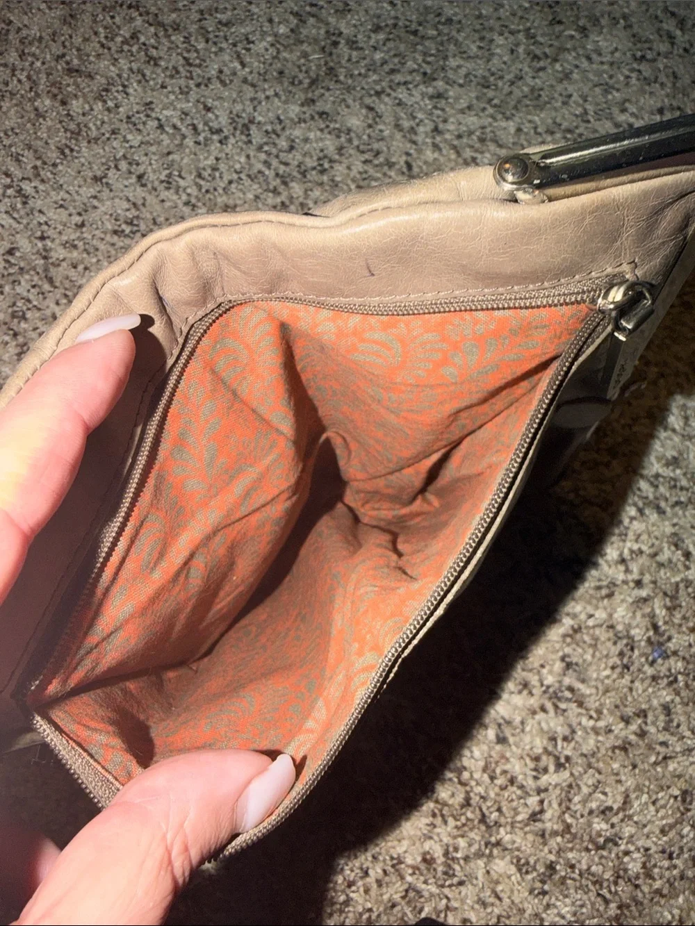 HOBO Clutch